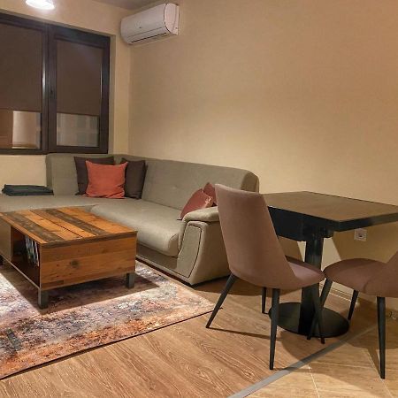 Stylish Urban Apart New 2021 Close To The Beach Varna Ngoại thất bức ảnh